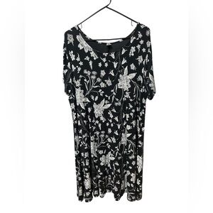 Old Navy Black and White Floral Midi Dress